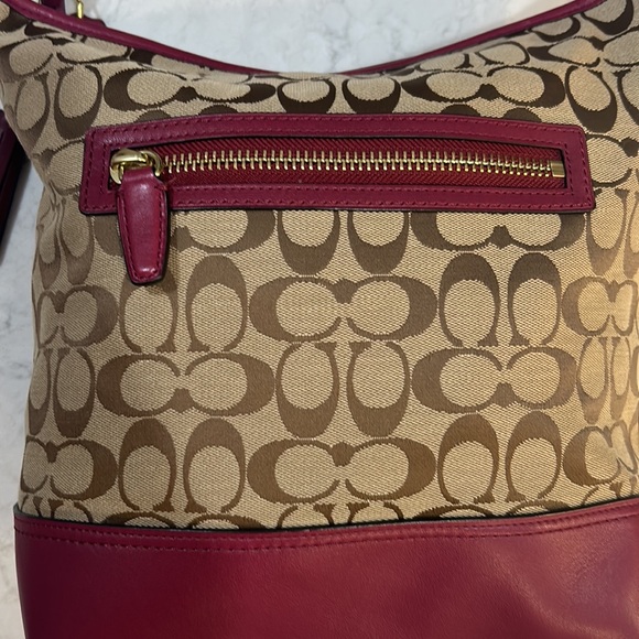 Coach adjustable strap bucket bag EUC! - Picture 3 of 17